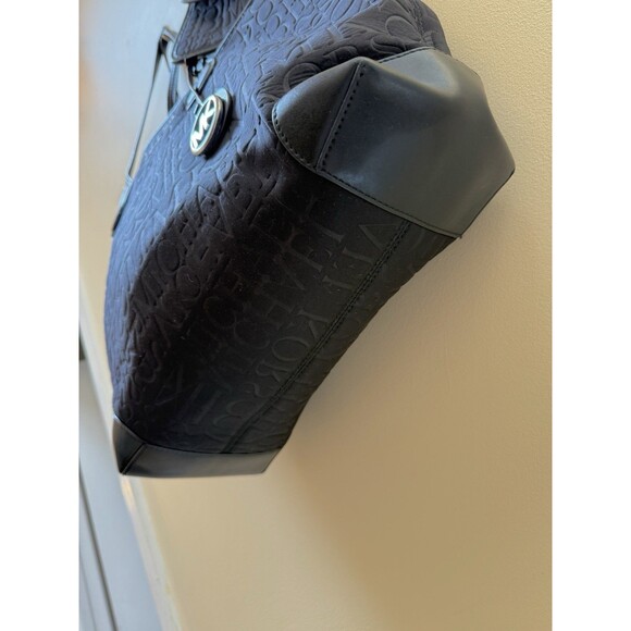 Michael Kors Eva Neoprene Large Tote Double Handle Travel Bag + Wallet Pouch - Picture 11 of 12